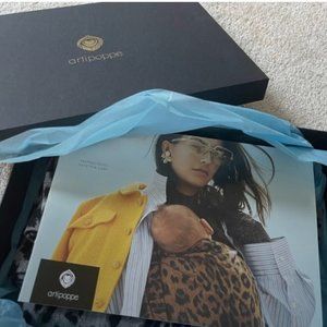 BRAND NEW Artipoppe Baby Wrap